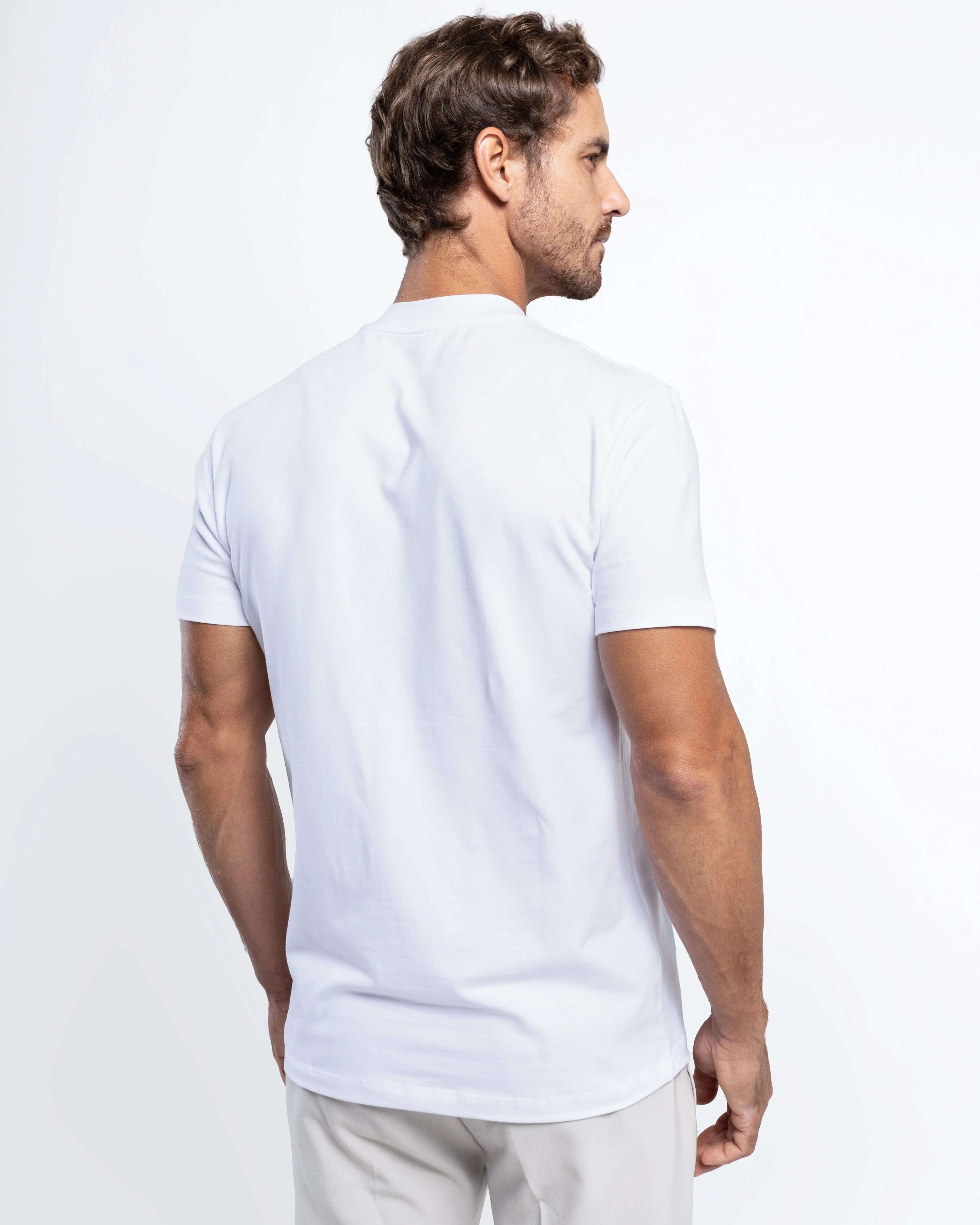 Camiseta Gola Alta – Grant