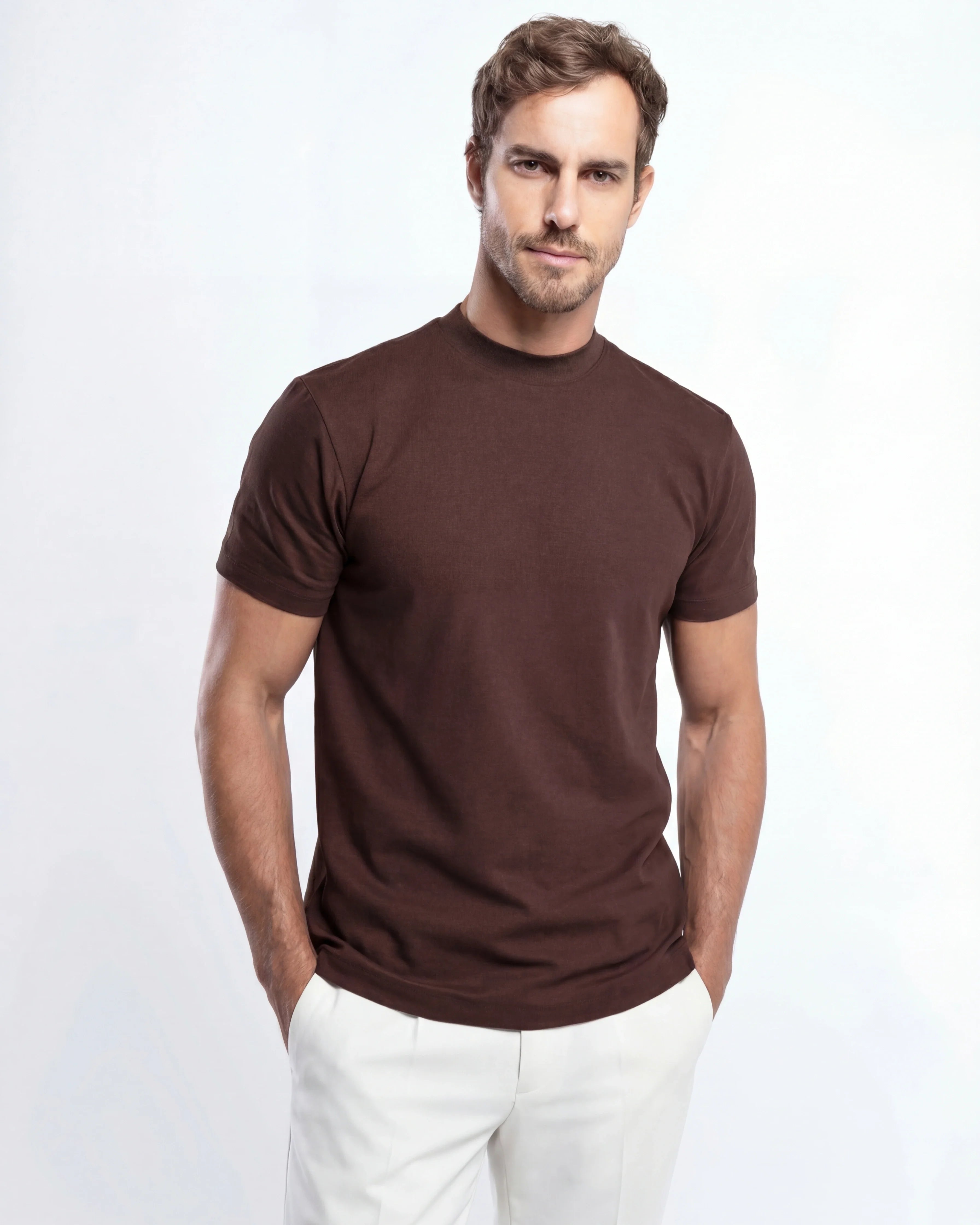 Camiseta Gola Alta – Grant - Marrom