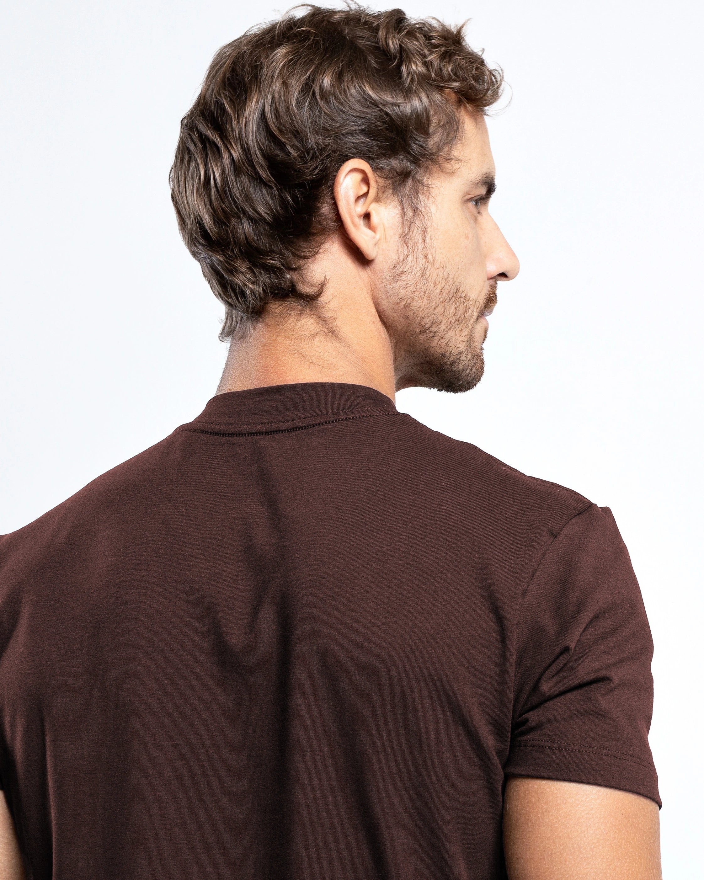 Camiseta Gola Alta – Grant