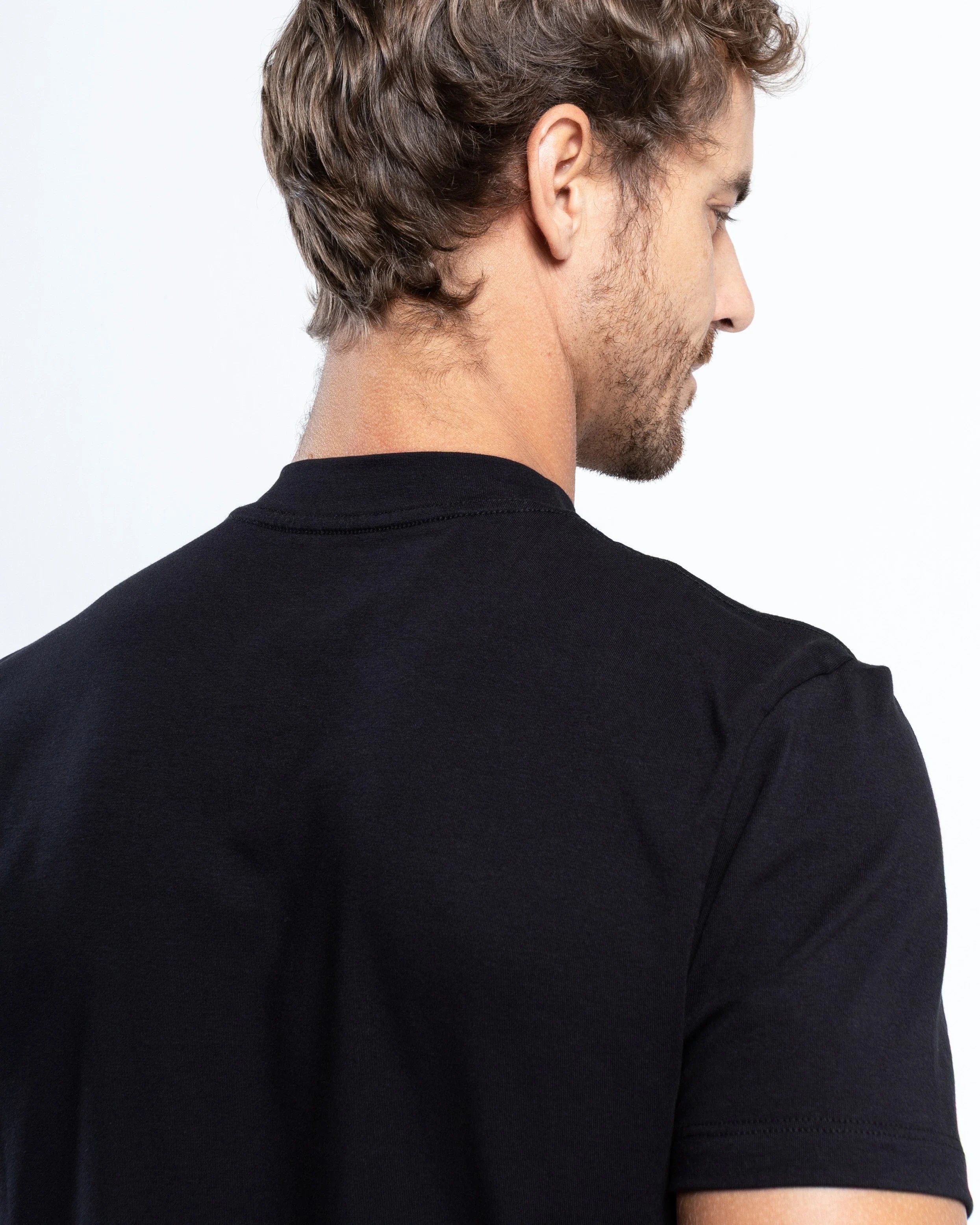 Camiseta Gola Alta – Grant